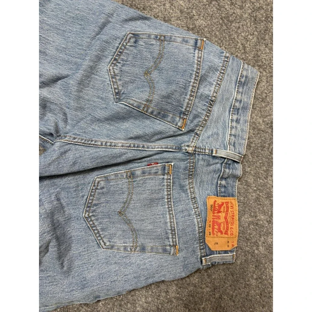 Levi's 501 Jeans Mens 32x28 Blue Straight Regular Fit Light Wash Denim Casual